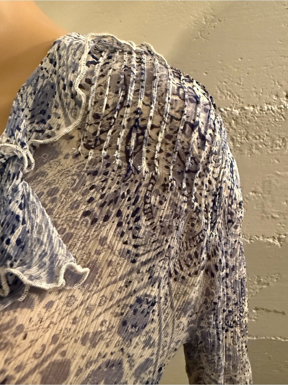 Ecote Blue Paisley Ruffle Button-Front Blouse - Picture 10 of 11